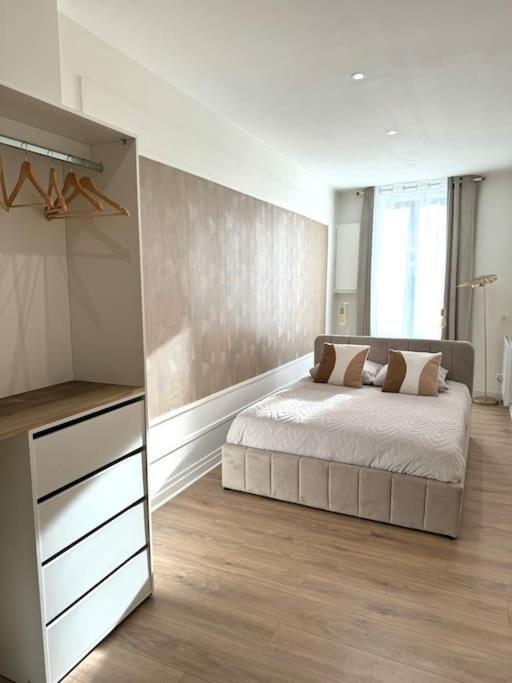 Appartement Avec Magnifique Vue Sur La Saone Et Son Balcon Chalon-sur-Saone Exterior photo